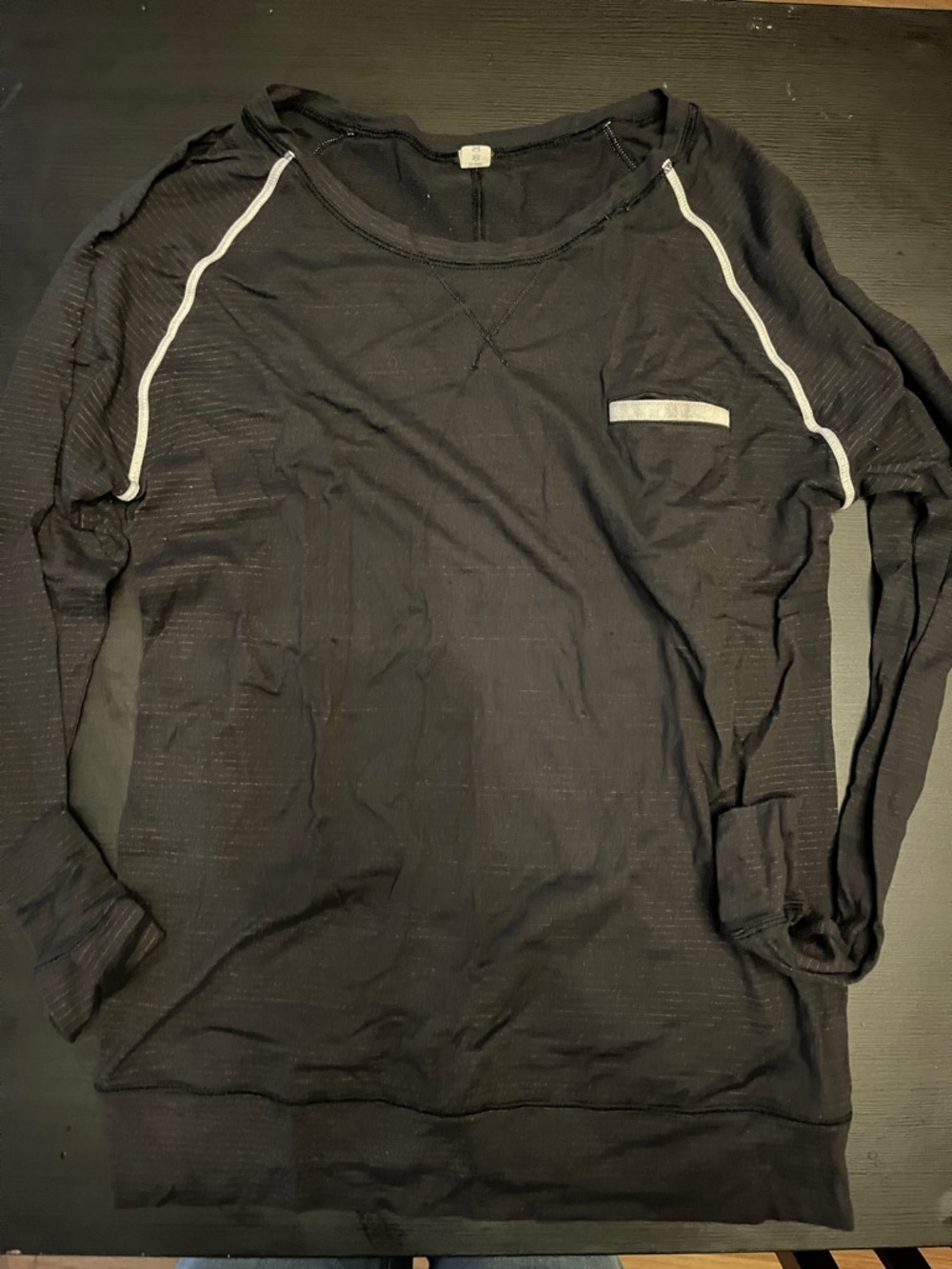 Black Long-Sleeve woMen's Shirt lululemon size4